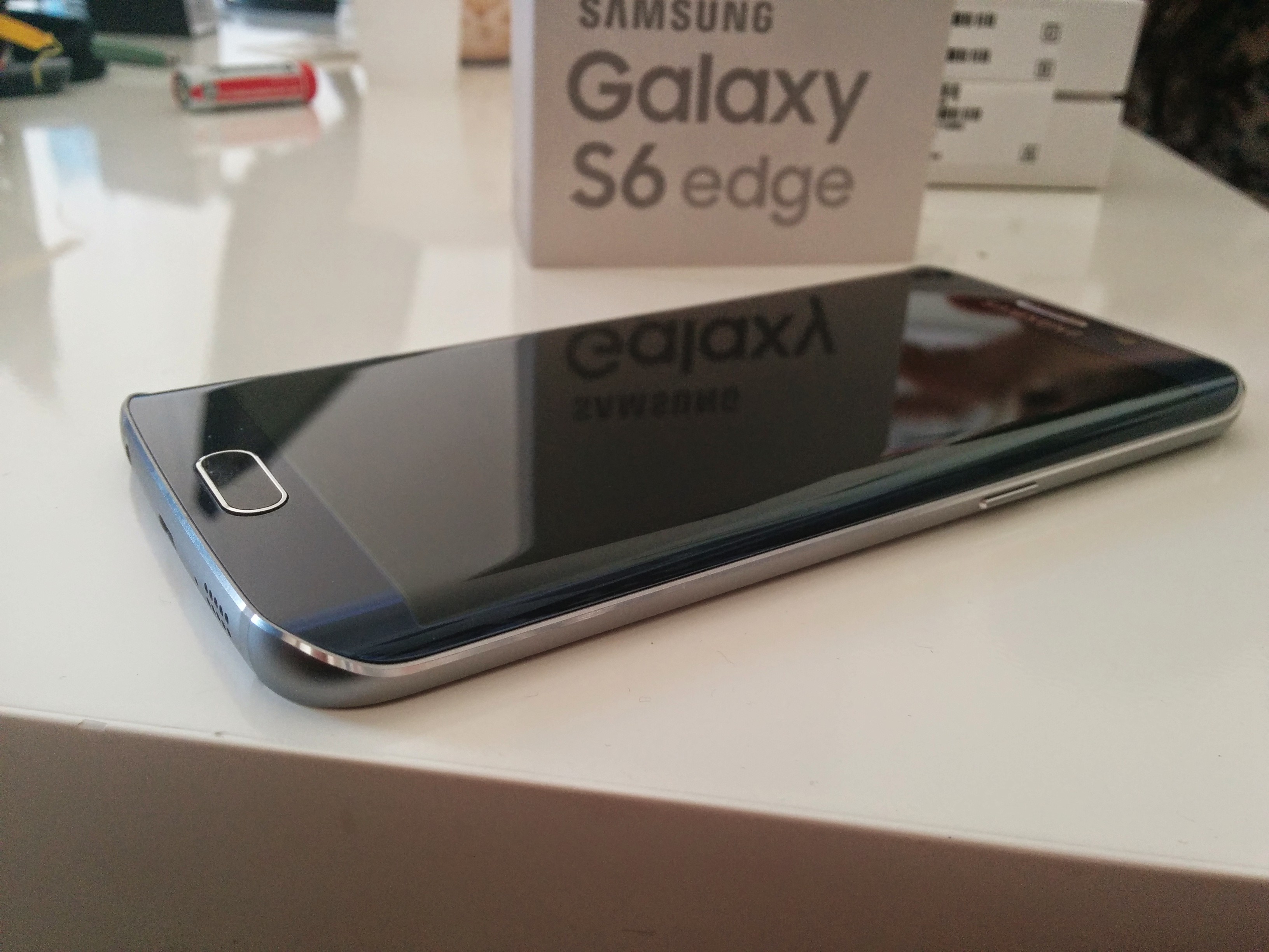 Samsung Galaxy S6 Edge image (3)